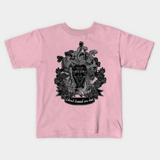 Medusa “Don’t tread on me” (black & white) Kids T-Shirt by FitzGingerArt